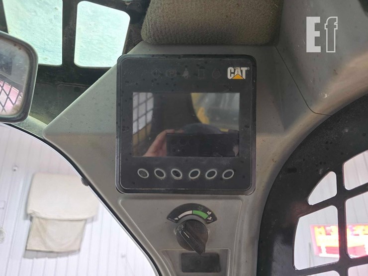 caterpillar-262d3-image-20