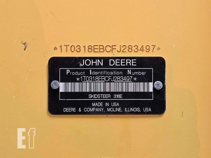 2015-deere-318e-image-26