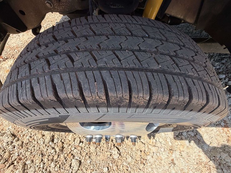 2015-ford-f350-image-27