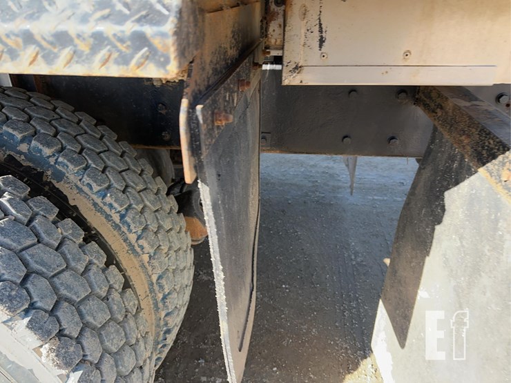 1999-kenworth-t800-image-43