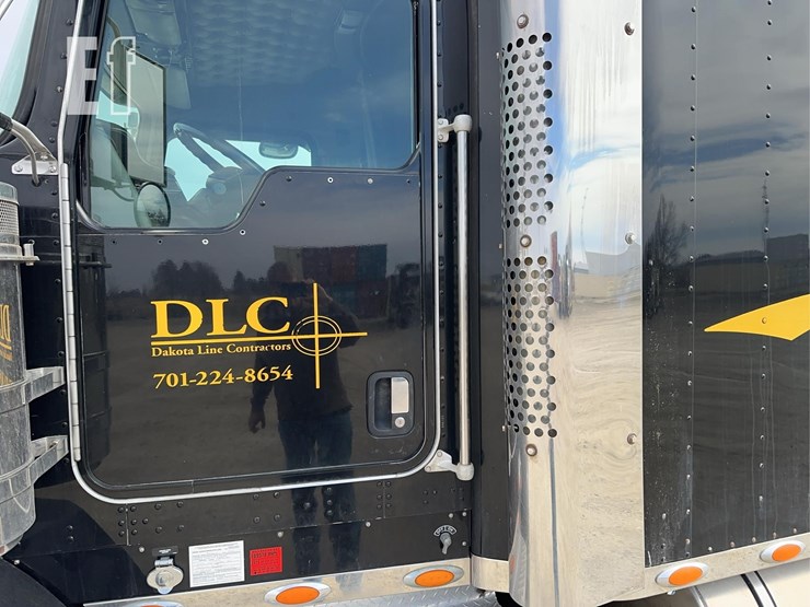 2005-kenworth-t800-image-45