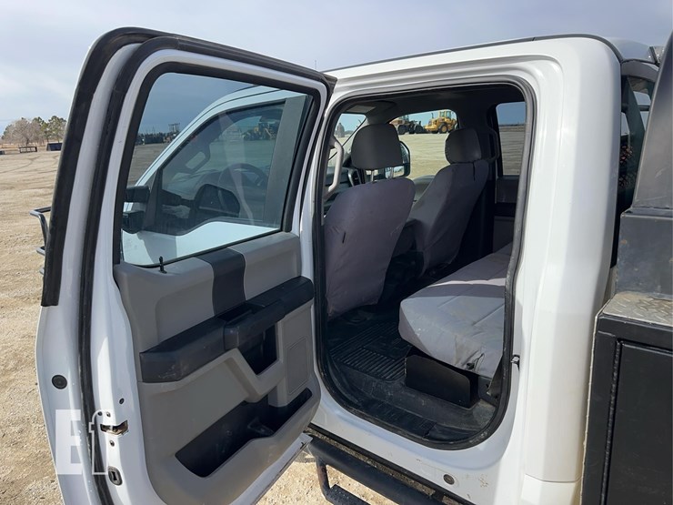 2019-ford-f350-image-9