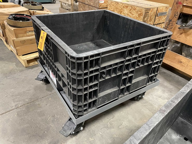 #7070-•-bulk-container-and-dolly-(f)-image-3