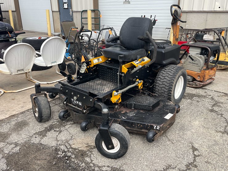 cub-cadet-tank-m72-image-6