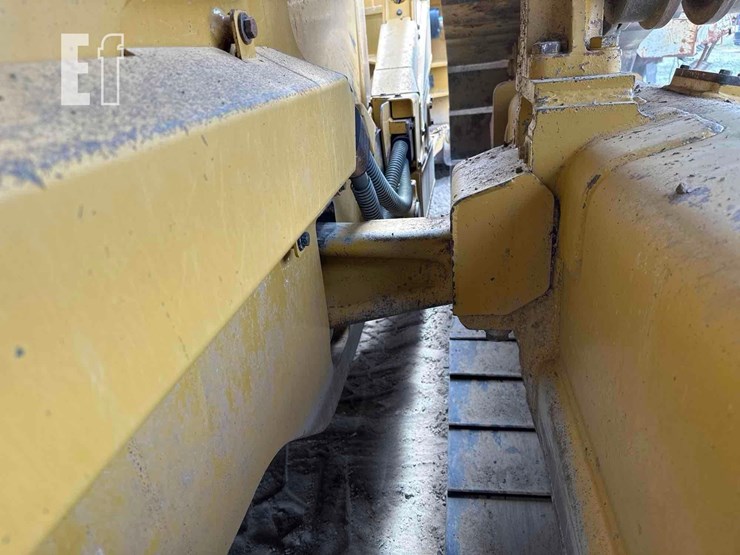 2020-caterpillar-d6-xe-lgp-image-42