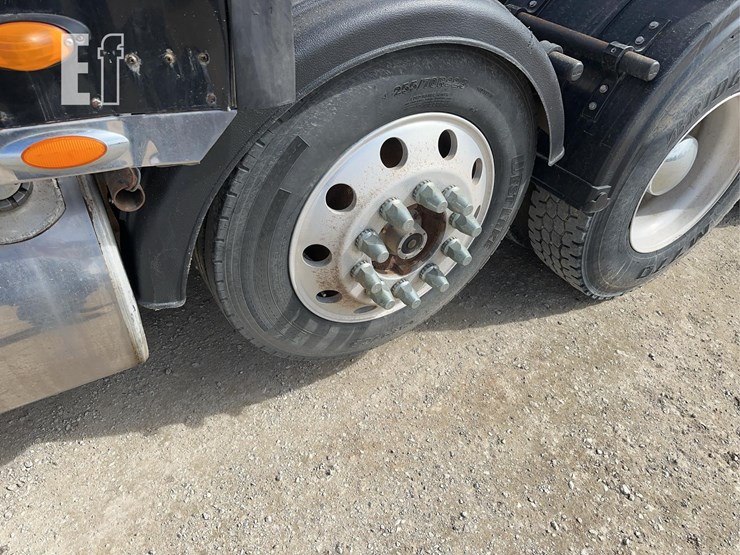 2005-kenworth-t800-image-46