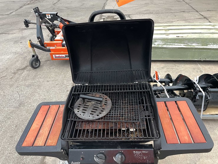 #7015-•-aussie-propane-grill-(o3)-image-7