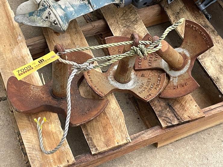 #7009-•-boat-anchors-(o3)-image-2