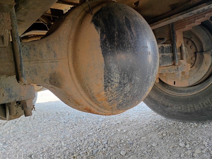 2005-ford-f750-image-113