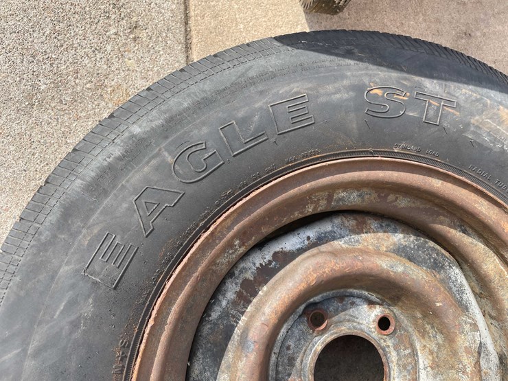 #7020-•-(2)-5-lug-15"-wheels-(o3)-image-10