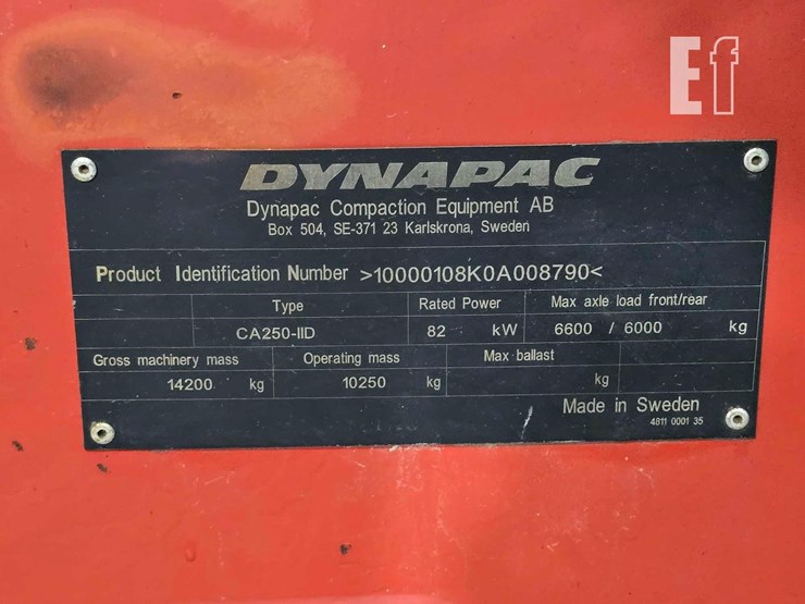 2011-dynapac-ca250d-ii-image-26