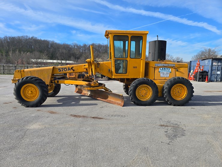 1971-deere-570a-image-5