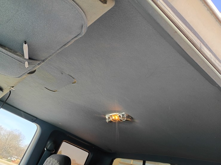 1995-ford-f250-image-31