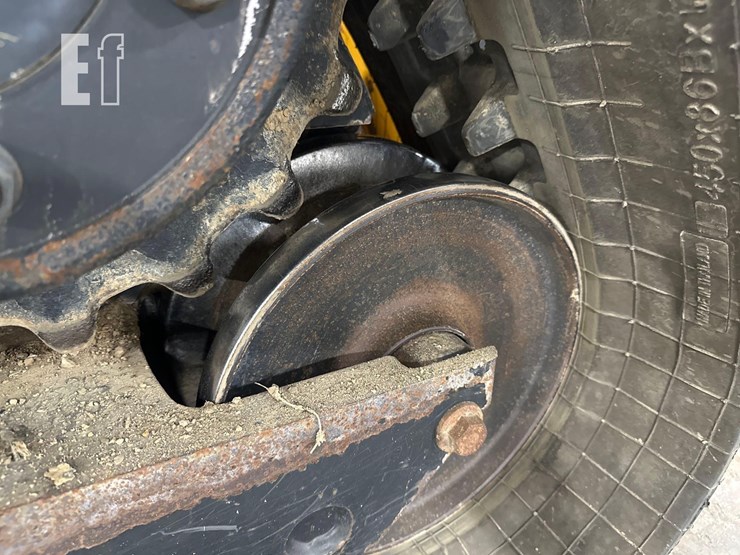 2021-jcb-3ts-8t-image-27