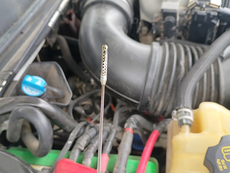 2013-chevrolet-2500-image-25