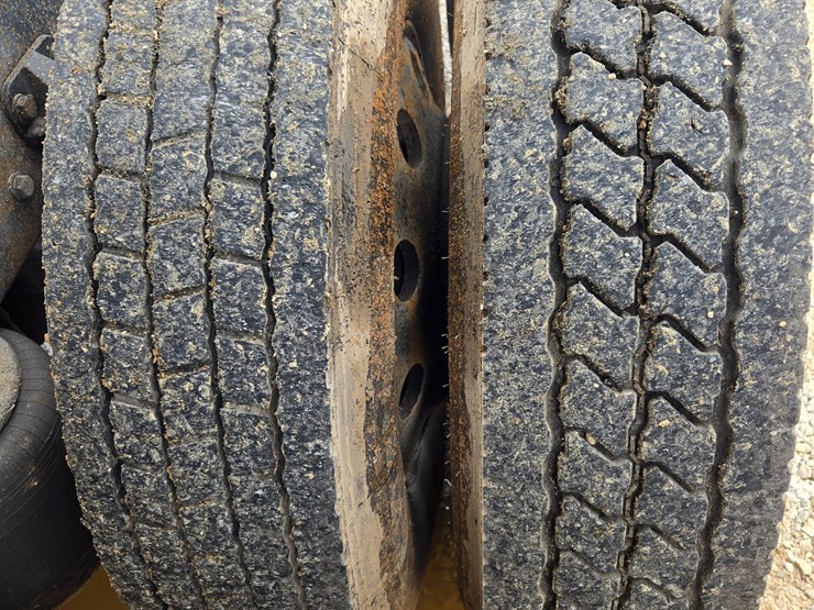 2014-kenworth-t660-image-114