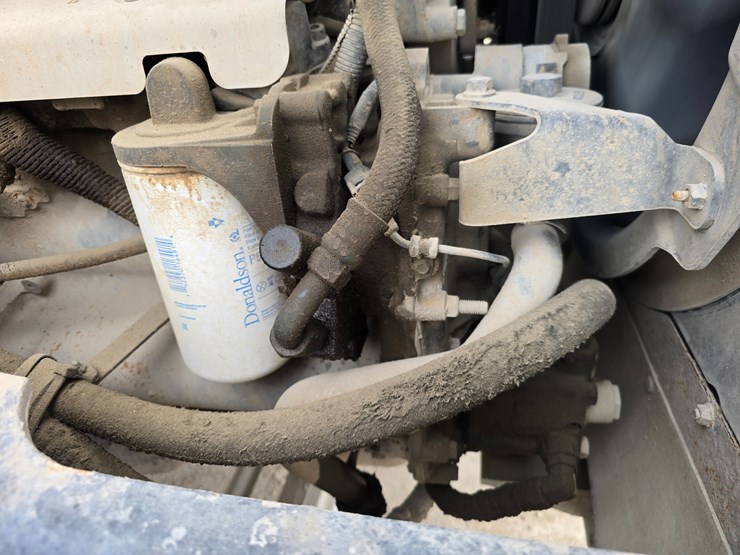 #22591-•-2007-mack-cv713-granite-roll-off-truck-image-36