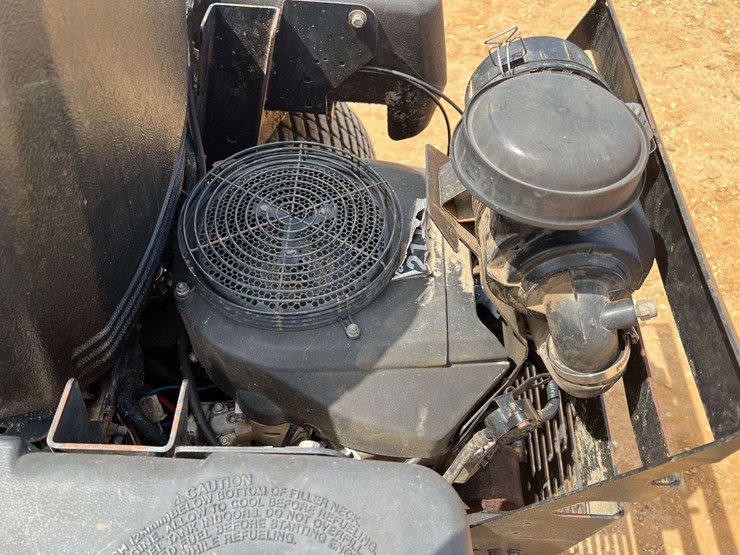 gravely-148z-48"-cut-zero-turn-mower-(1,728-hours)-image-9