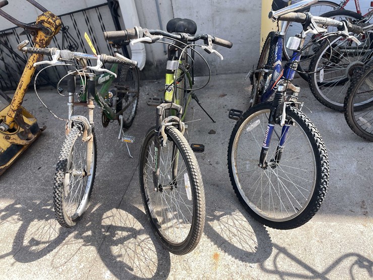 #7073-•-(3)-bikes-(o4)-image-1