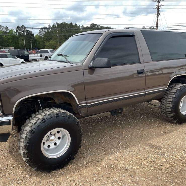 1997 CHEVROLET TAHOE