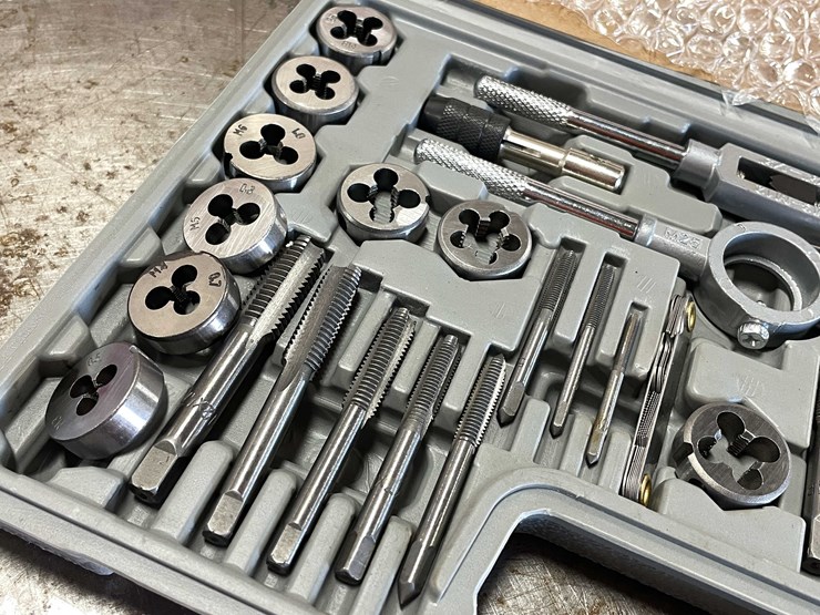 #2461-•-new-40-pieces-tap-and-die-set-(cw)-image-4