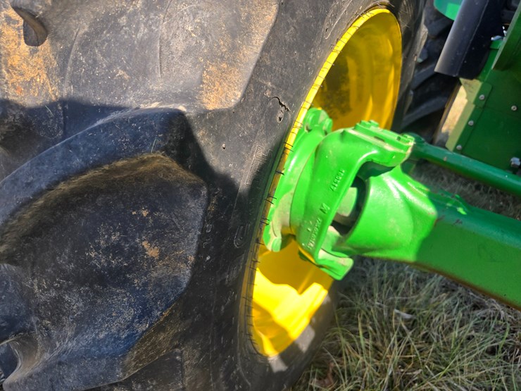2019-john-deere-5100e-image-63