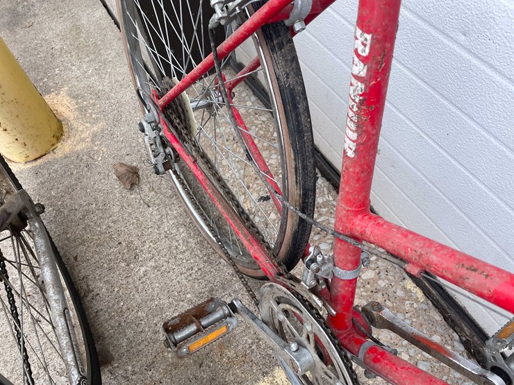 #7074-•-(4)-bikes-(o4)-image-22