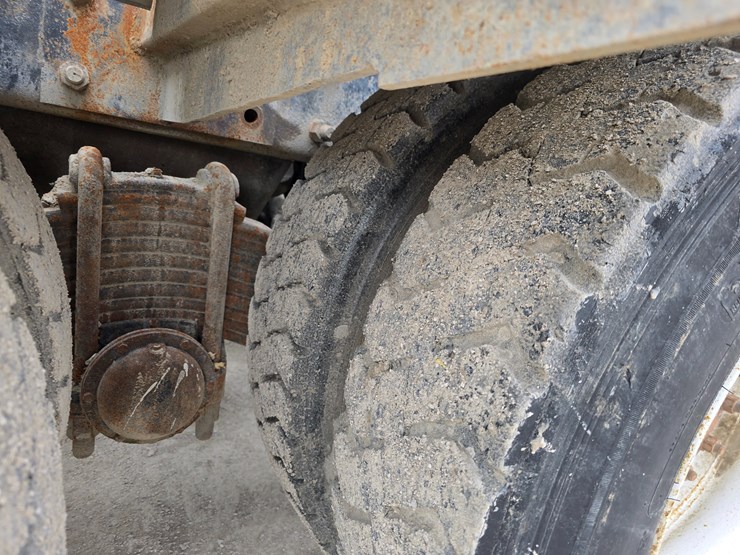 #22589-•-2006-mack-cv713-granite-roll-off-garbage-truck-image-86