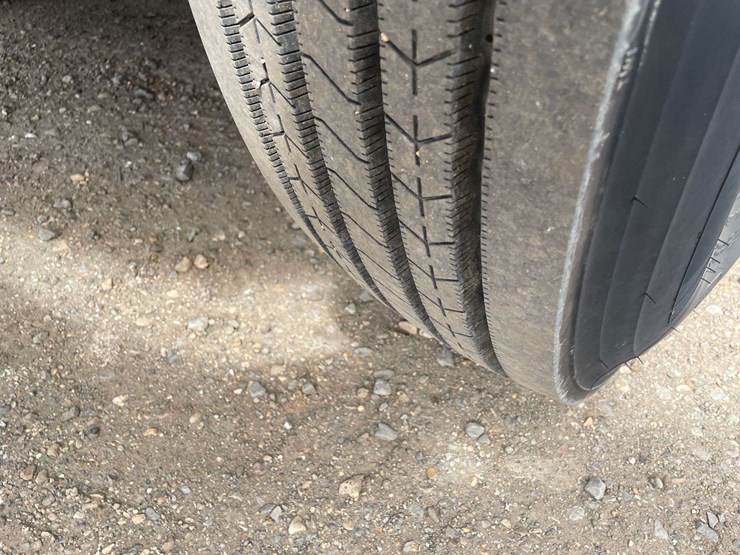 2008-international-durastar-4300-image-21