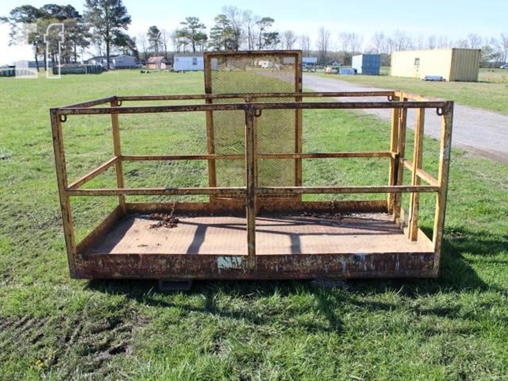 #3101-used-4x8-manlift-cage-with-forklift-pockets-image-2