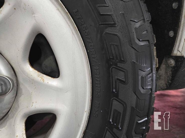 2015-chevrolet-silverado-1500-image-22