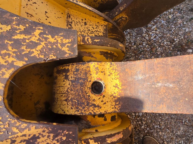 2004-deere-755c-image-77