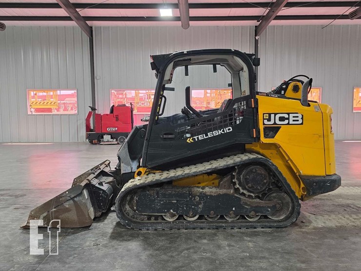 2020-jcb-3ts-8t-image-5