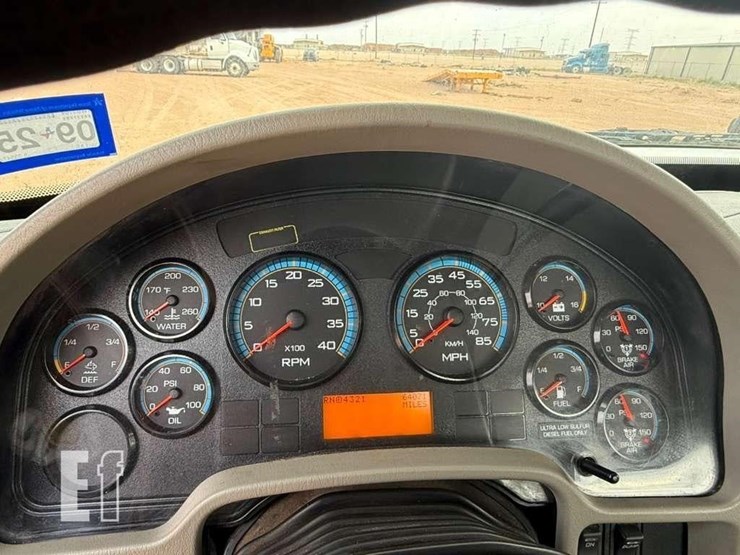 2018-international-durastar-4400-image-16