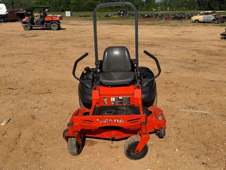 kubota-z122ebr-48”-zero-turn-mower-(713-hours)-image-5