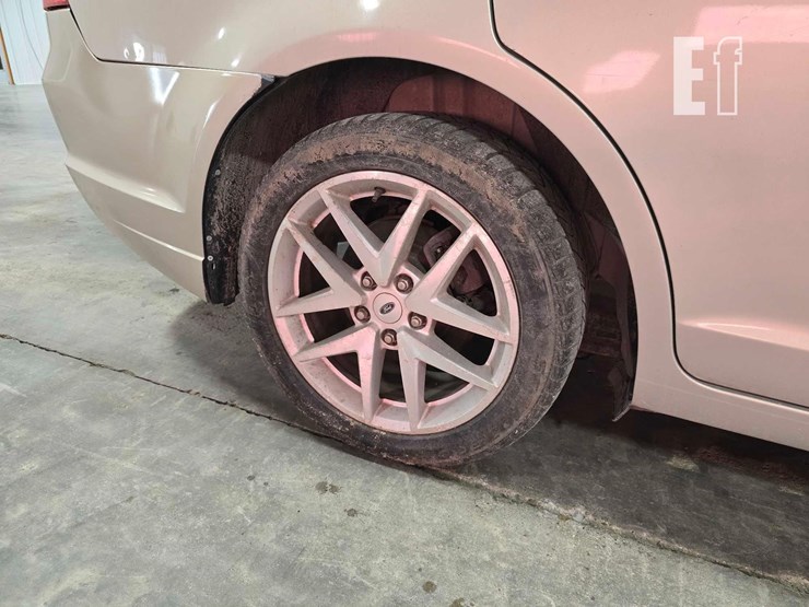 2010-ford-fusion-image-22