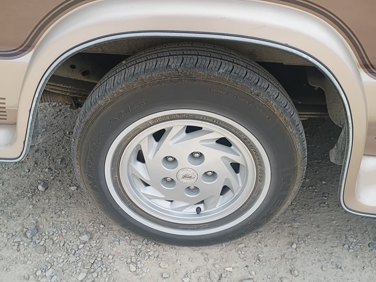 1992-ford-e150-image-86