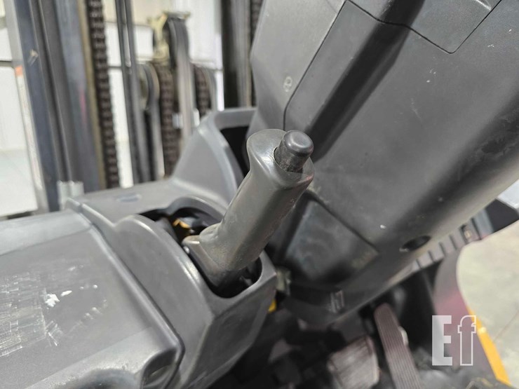 2019-caterpillar-gp25n-image-16