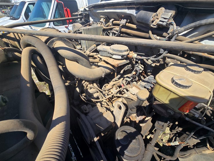 1997-ford-f700-image-19