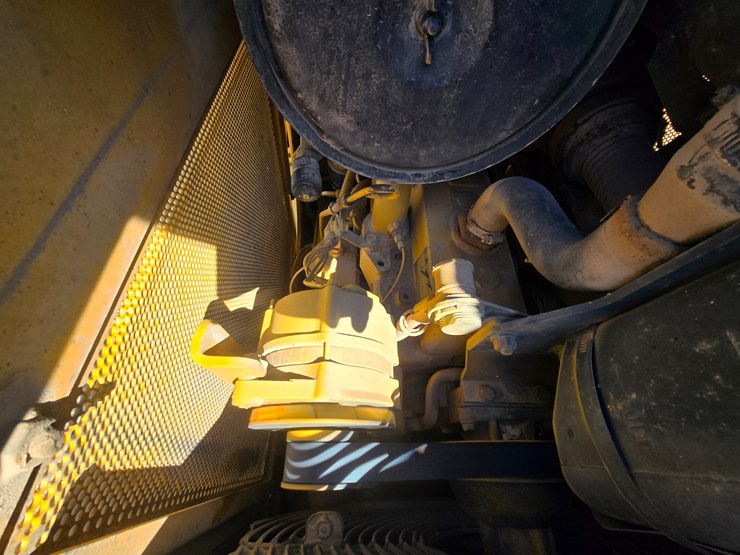 1998-deere-650g-image-22