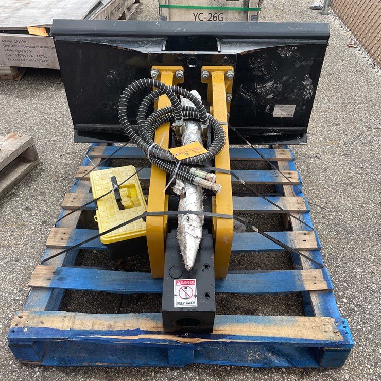 #7052 • Unused AGT 680 Skid Steer Hydraulic Concrete Breaker Hammer (O10)