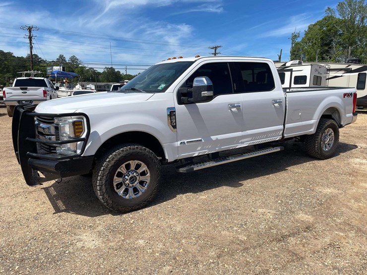 2018-ford-f250-image-1