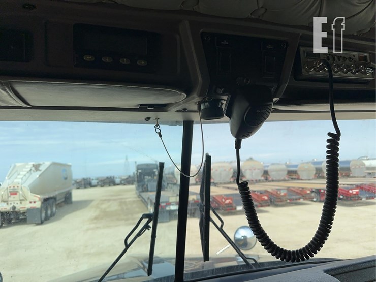 2005-kenworth-t800-image-67