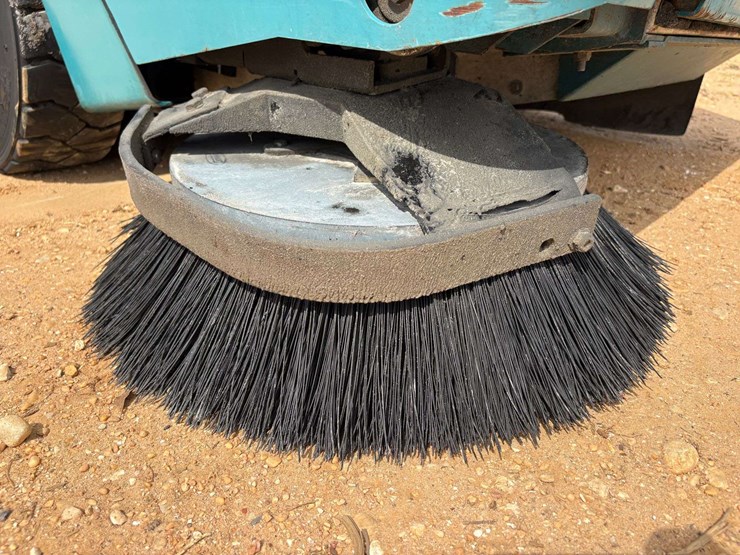 tennant-800-image-15