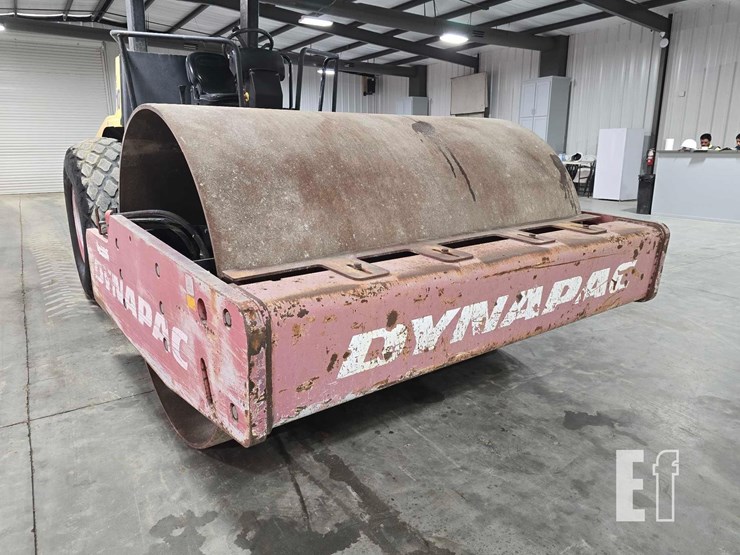 2012-dynapac-ca250d-image-10