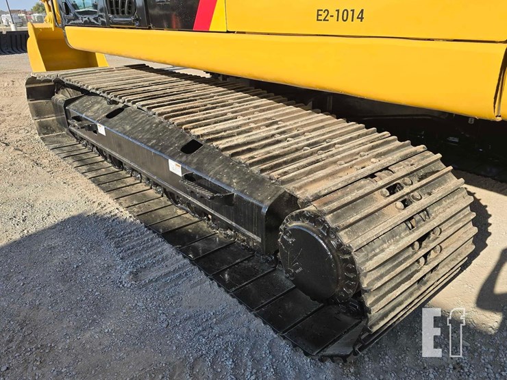2017-caterpillar-326fl-image-33