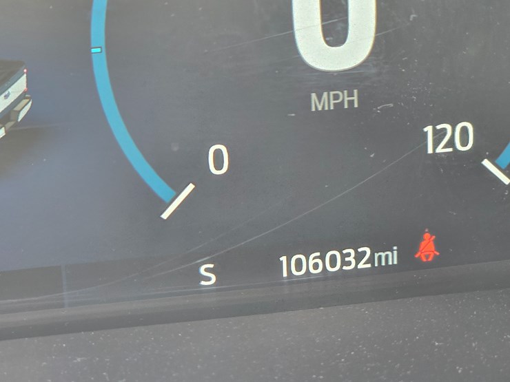 2022-ford-f150-image-35