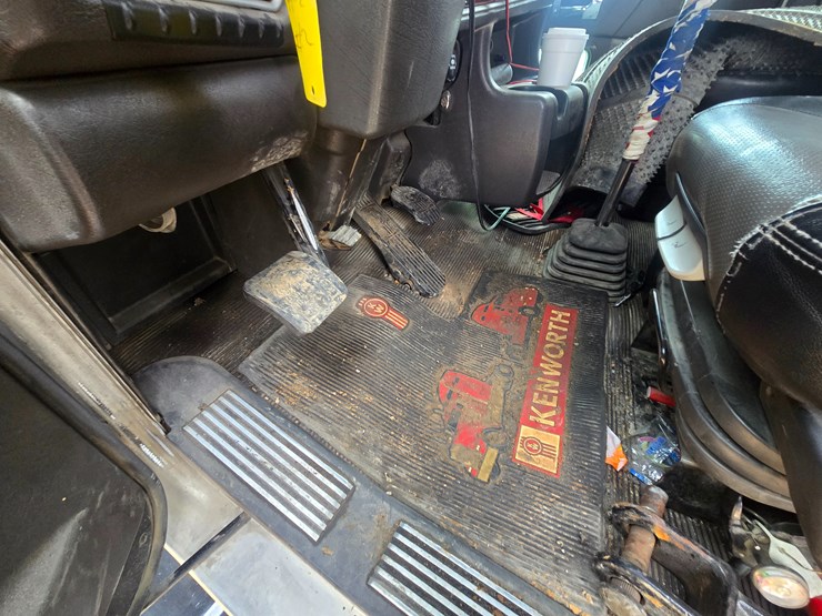 2014-kenworth-t660-image-76