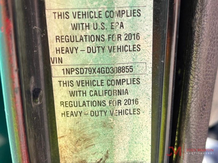 2015-peterbilt-365-image-12