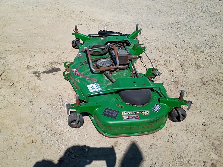 john-deere-1025-image-3